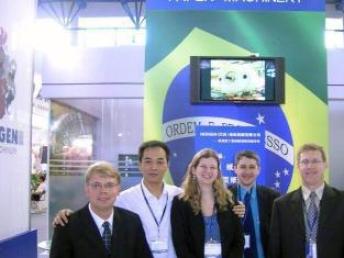 深圳翻譯服務 從專業(yè)筆譯到高端同傳的一站式解決方案